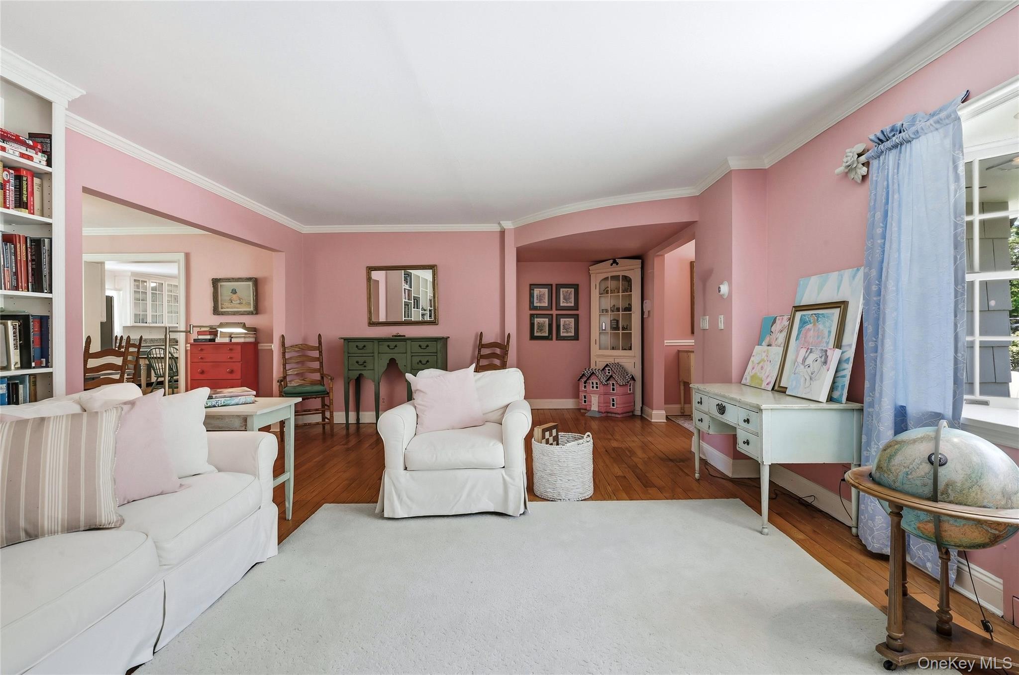 9 Townsend Road Glen Cove, NY 11542 - Photo 10 of 48 a living room with furniture and a flat screen tv
