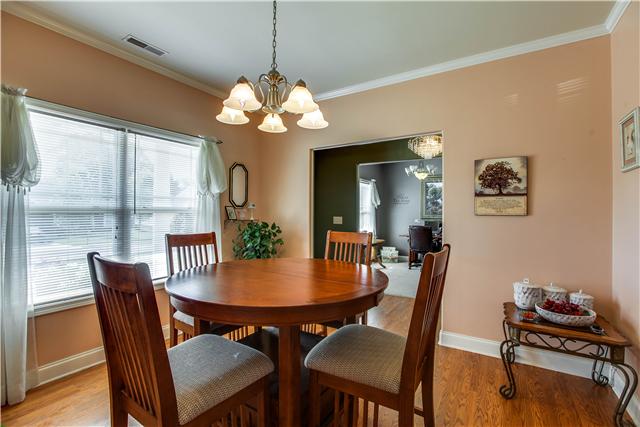 1016 Hummingbird Lane Spring Hill, TN 37174 - Photo 4 of 20 Lots of space to entertain and make it your own!