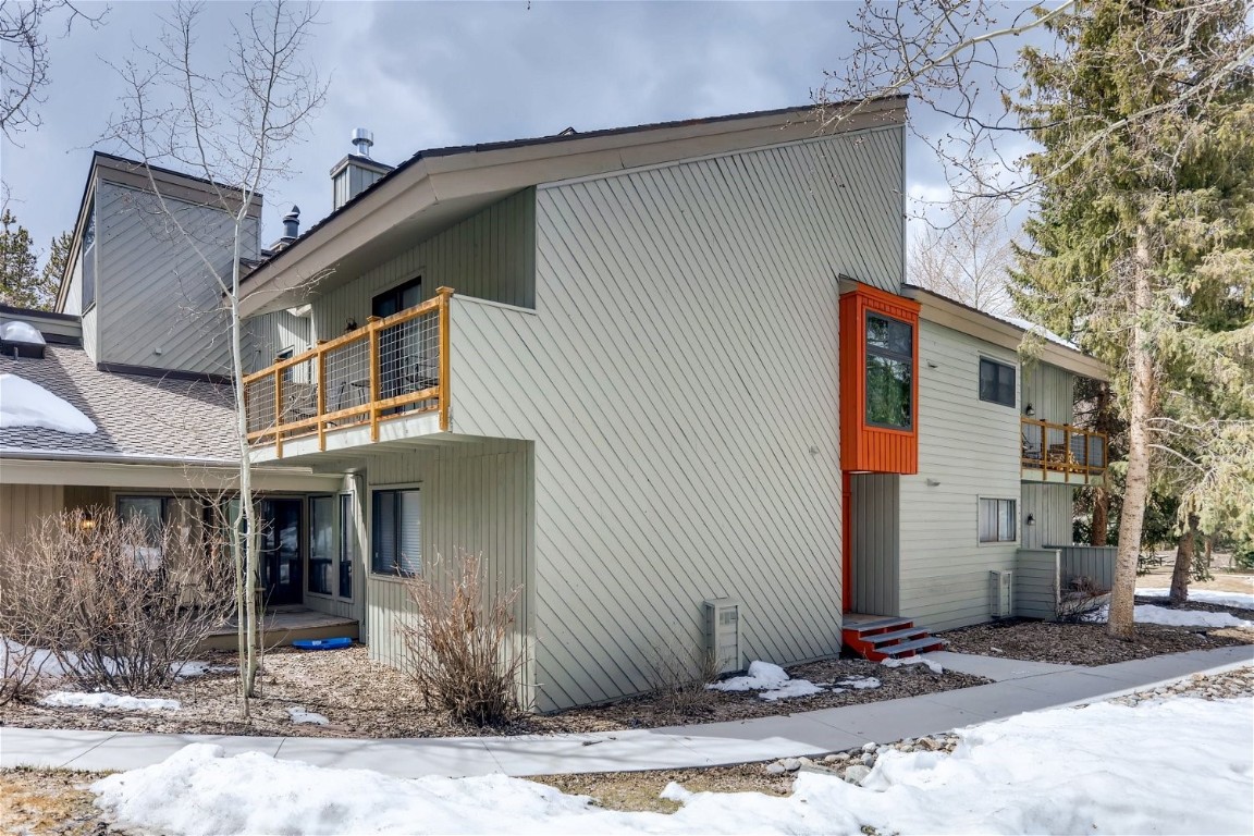 1937 Soda Ridge Road, Unit 1126 Keystone, CO 80435 - Photo 33 of 41 a front view of a house