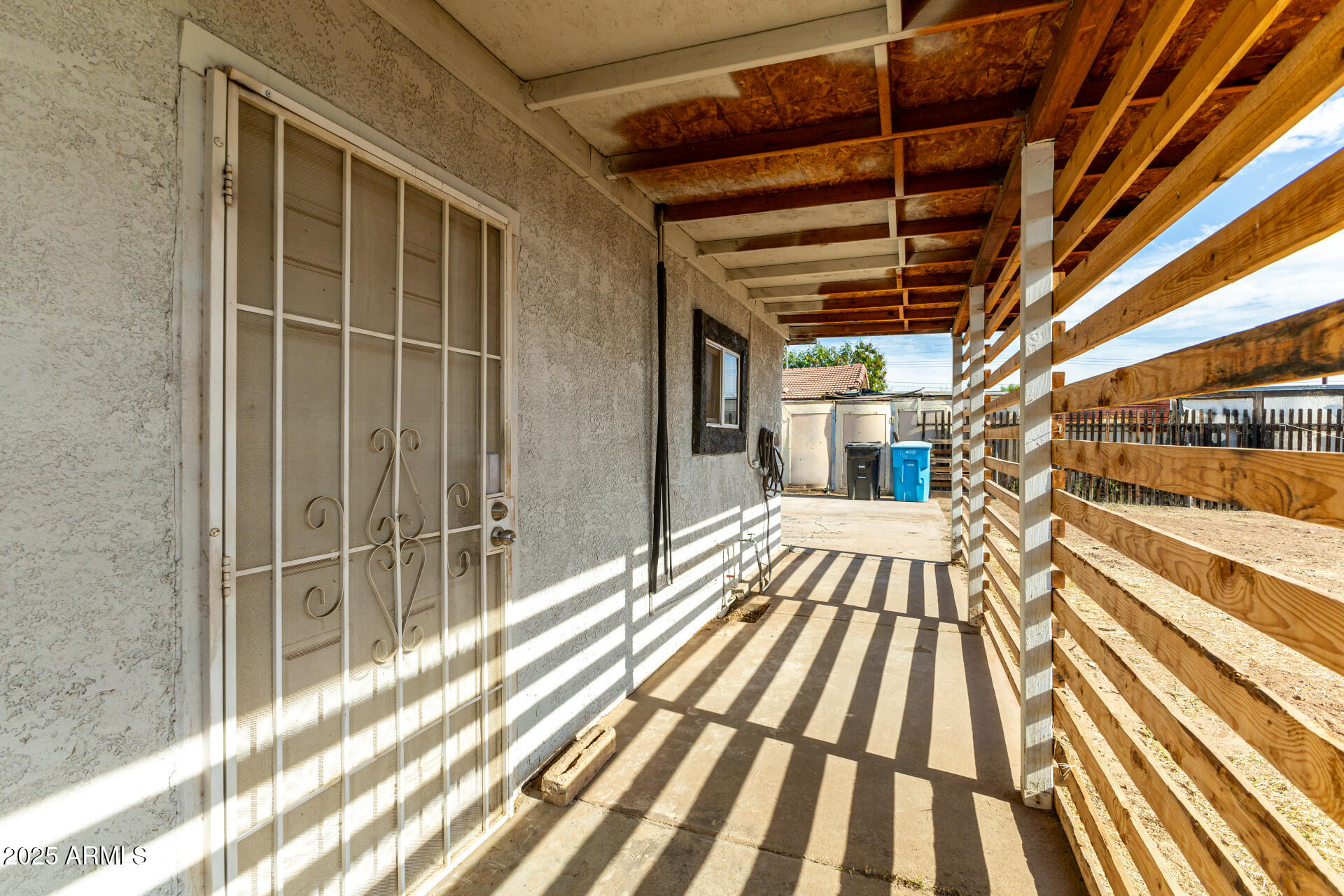 2811 West Pima Street Phoenix, AZ 85009 - Photo 18 of 24 a view of outdoor space