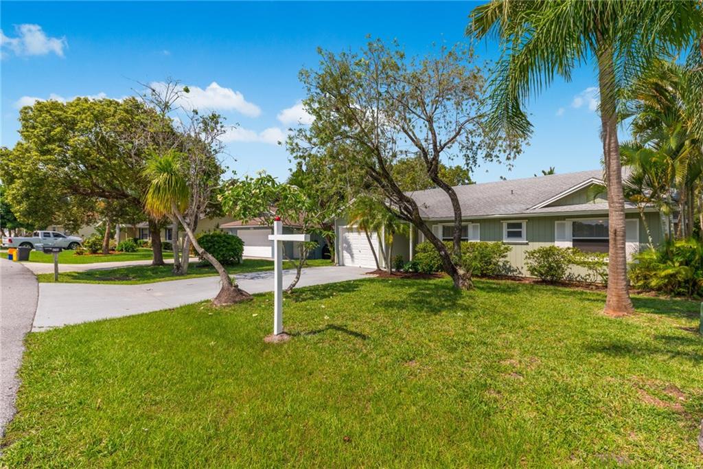 6798 Southeast Raintree Avenue Stuart, FL 34997 - Photo 10 of 18 Gallery Image 10