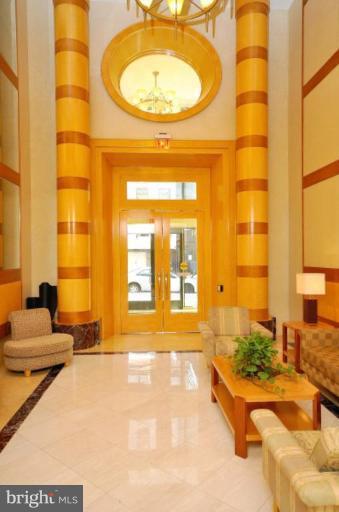 631 D Street Northwest, Unit 1037 Washington, DC 20004 - Photo 2 of 19 Lobby