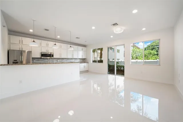 $545,000 | 131 Southeast 7th Street, Pompano Beach, FL 33060