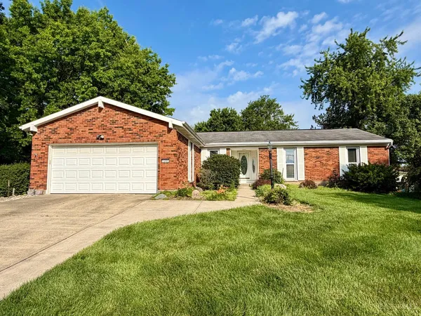 $299,900 | 12005 Elkridge Drive, Springdale, OH 45240
