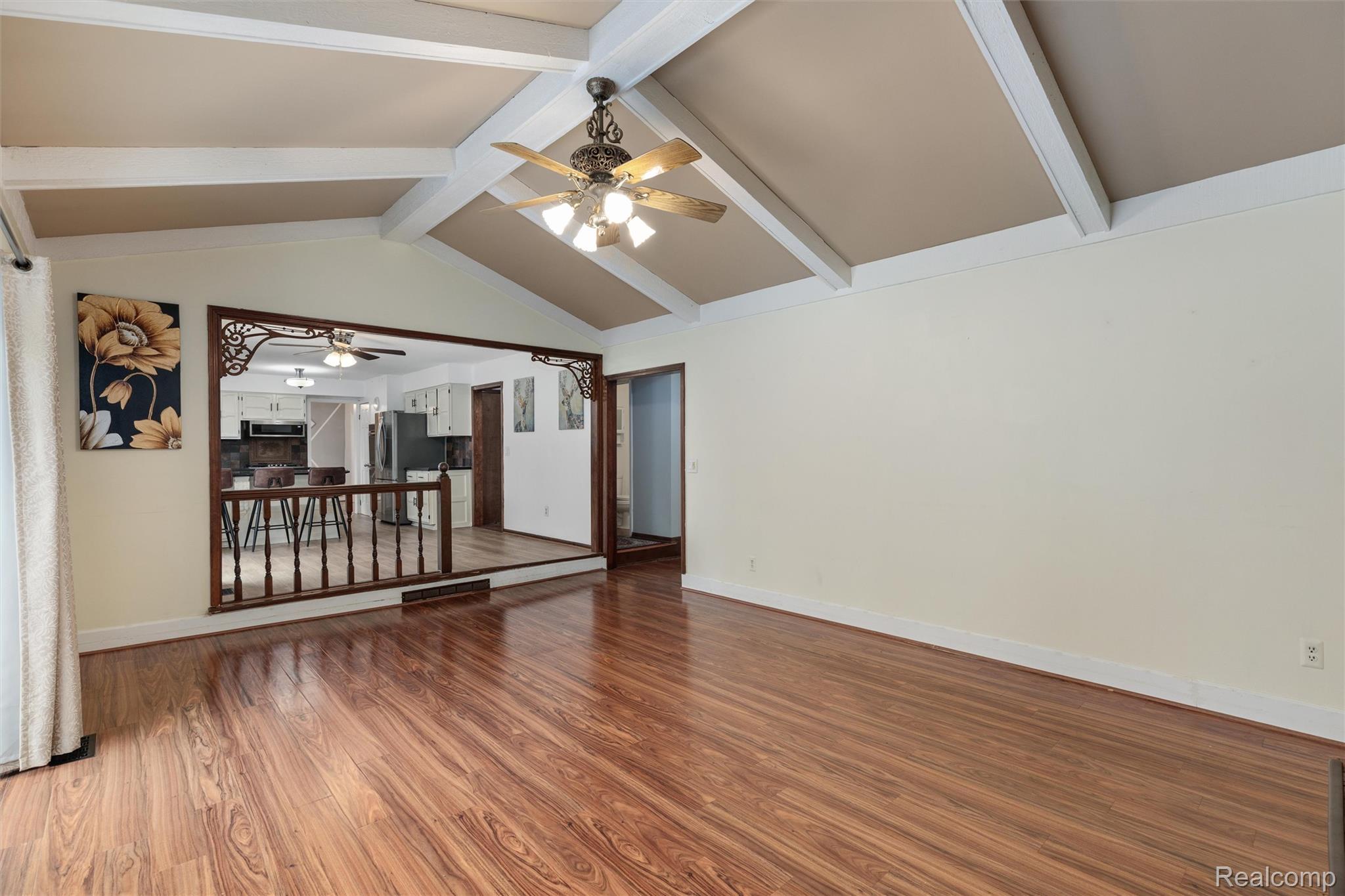 450 Timberline Drive Rochester, MI 48309 - Photo 22 of 60 18-450 Timberline Dr 0016.jpg