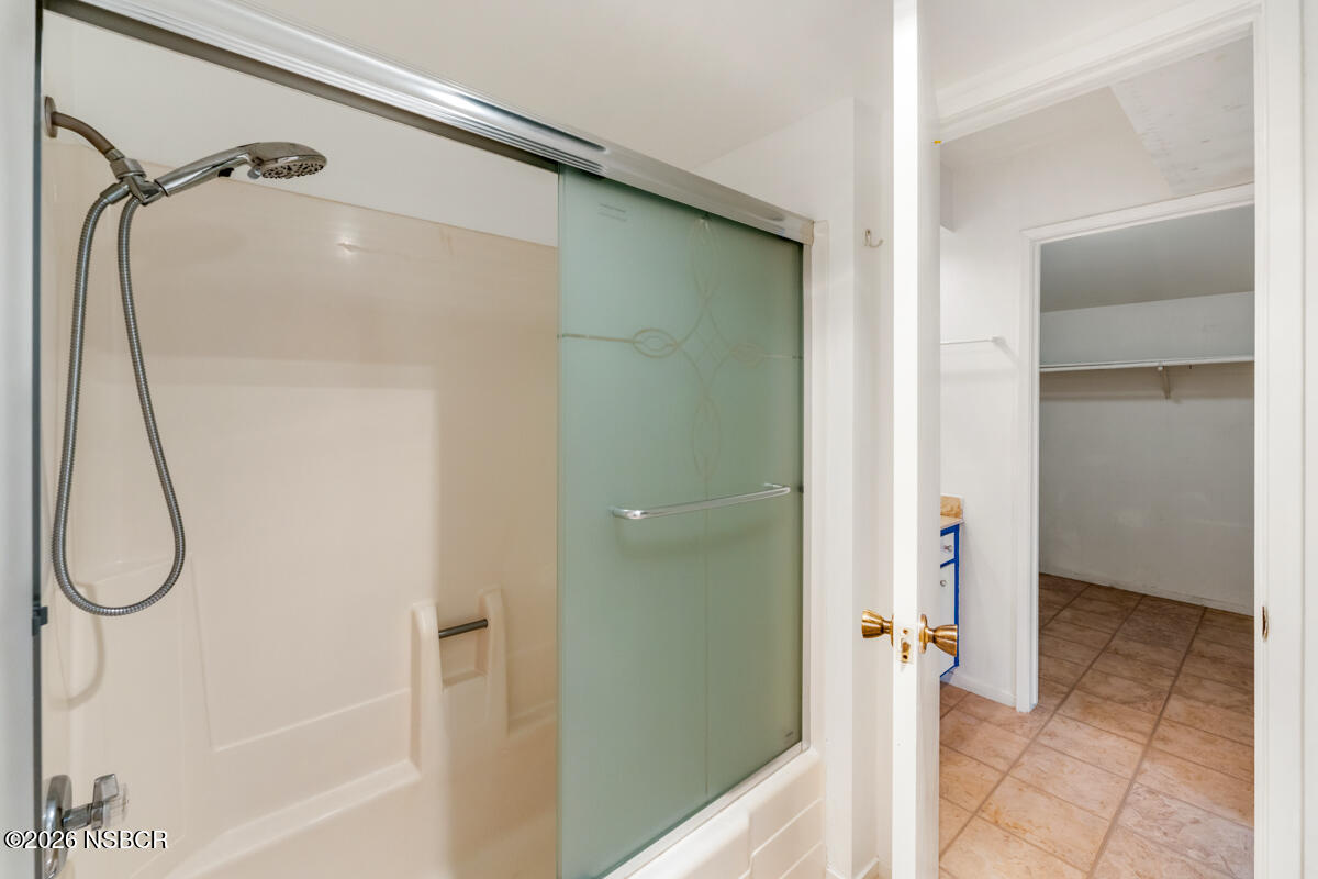 222 North R Street Lompoc, CA 93436 - Photo 21 of 35 Shower
