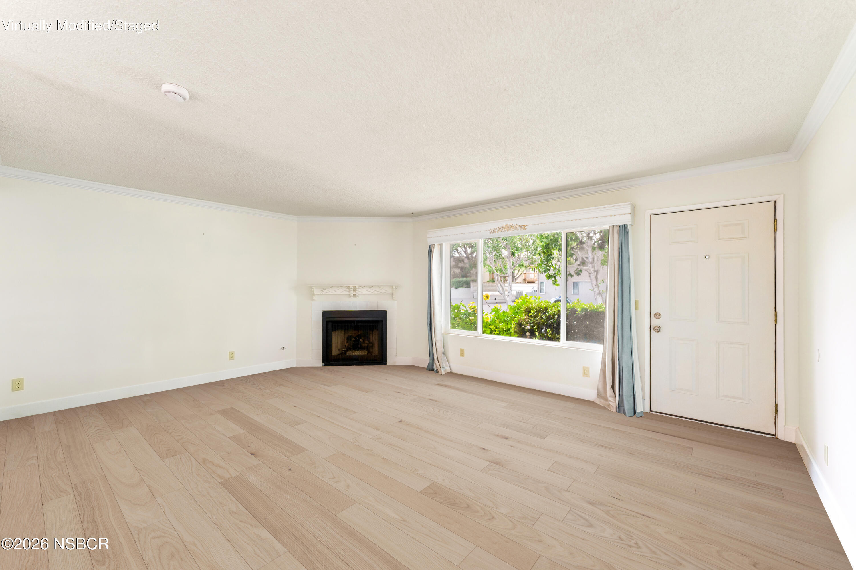 222 North R Street Lompoc, CA 93436 - Photo 3 of 35 Living Room