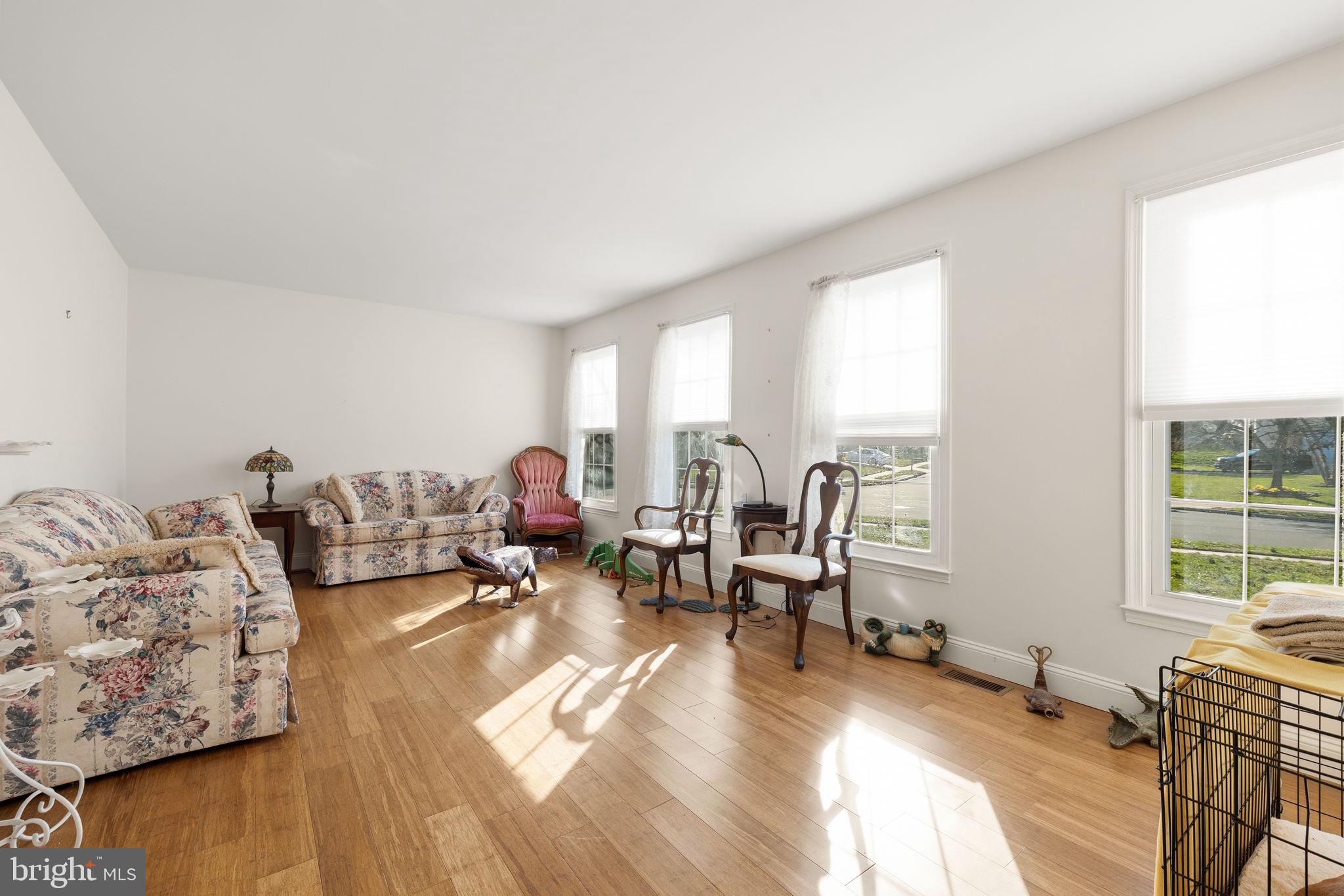 4357 Cub Run Road Chantilly, VA 20151 - Photo 6 of 40 a living room with furniture and a large window