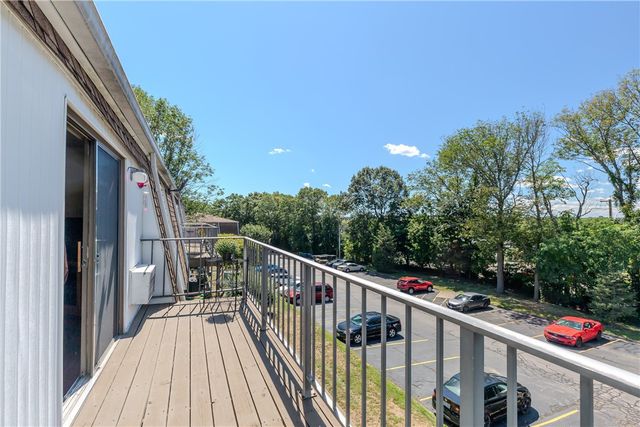 $222,000 | 750 Quaker Lane, Unit B308, Warwick, RI 02818