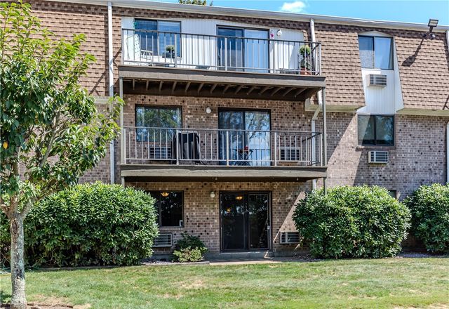 $222,000 | 750 Quaker Lane, Unit B308, Warwick, RI 02818