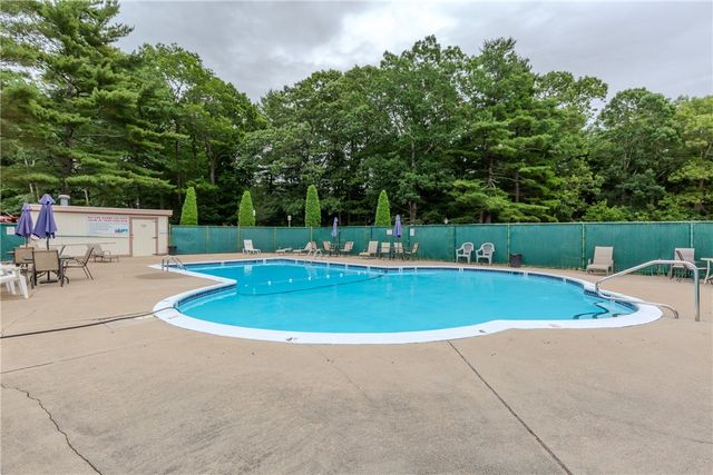 $222,000 | 750 Quaker Lane, Unit B308, Warwick, RI 02818