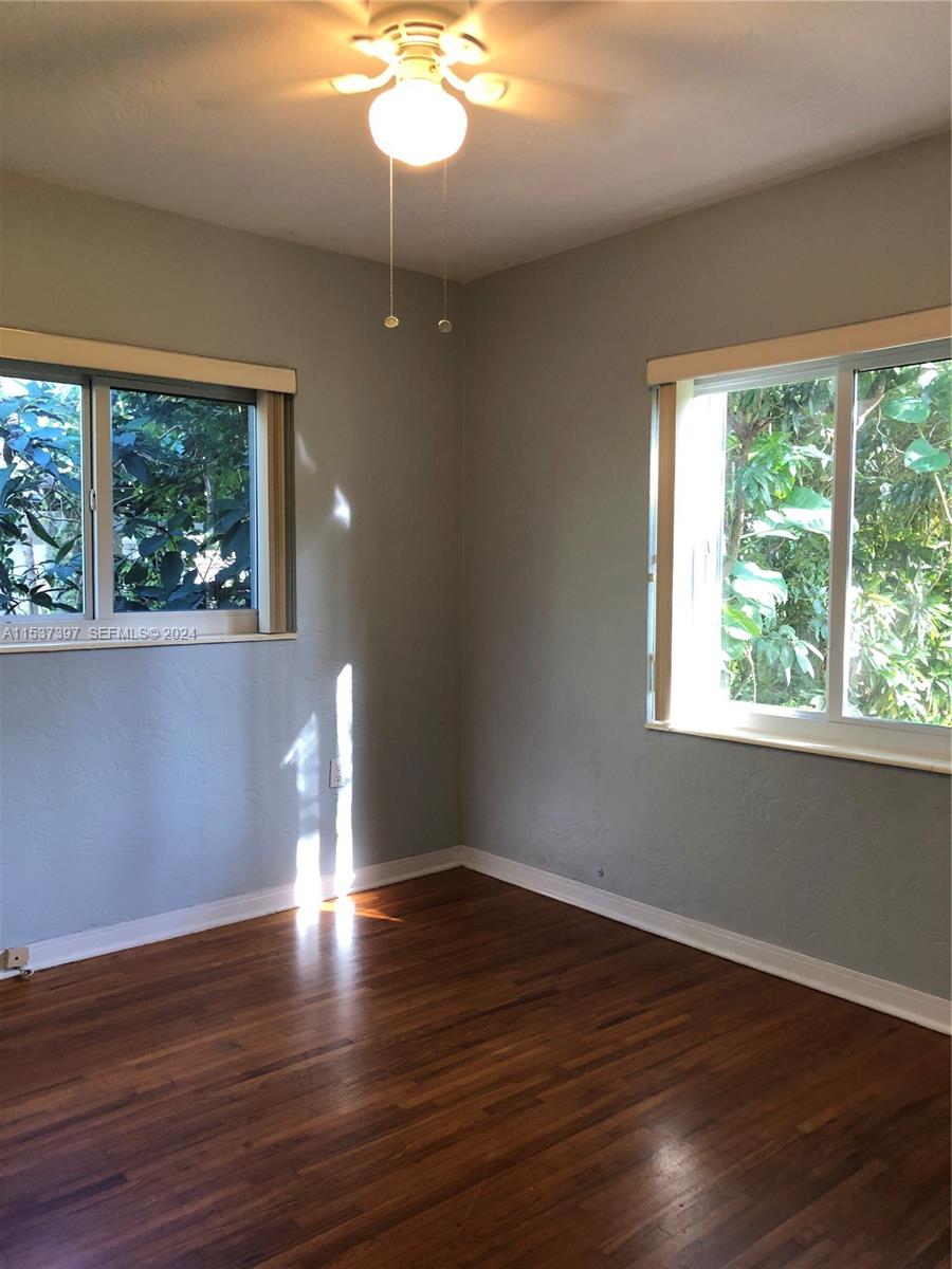 5960 Southwest 48th Street Miami, FL 33155 - Photo 6 of 10 Gallery Image 6