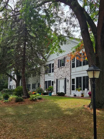 $258,000 | 1514 Golf View Road, Unit E, Madison, WI 53704