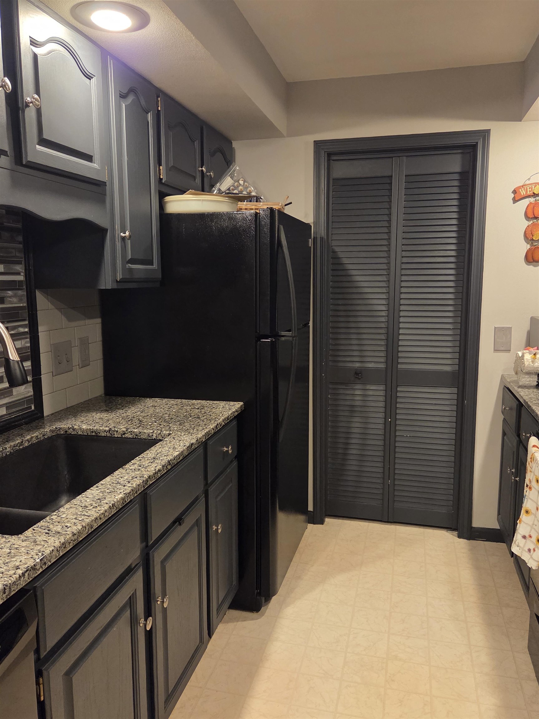 1514 Golf View Road, Unit E Madison, WI 53704 - Photo 4 of 25