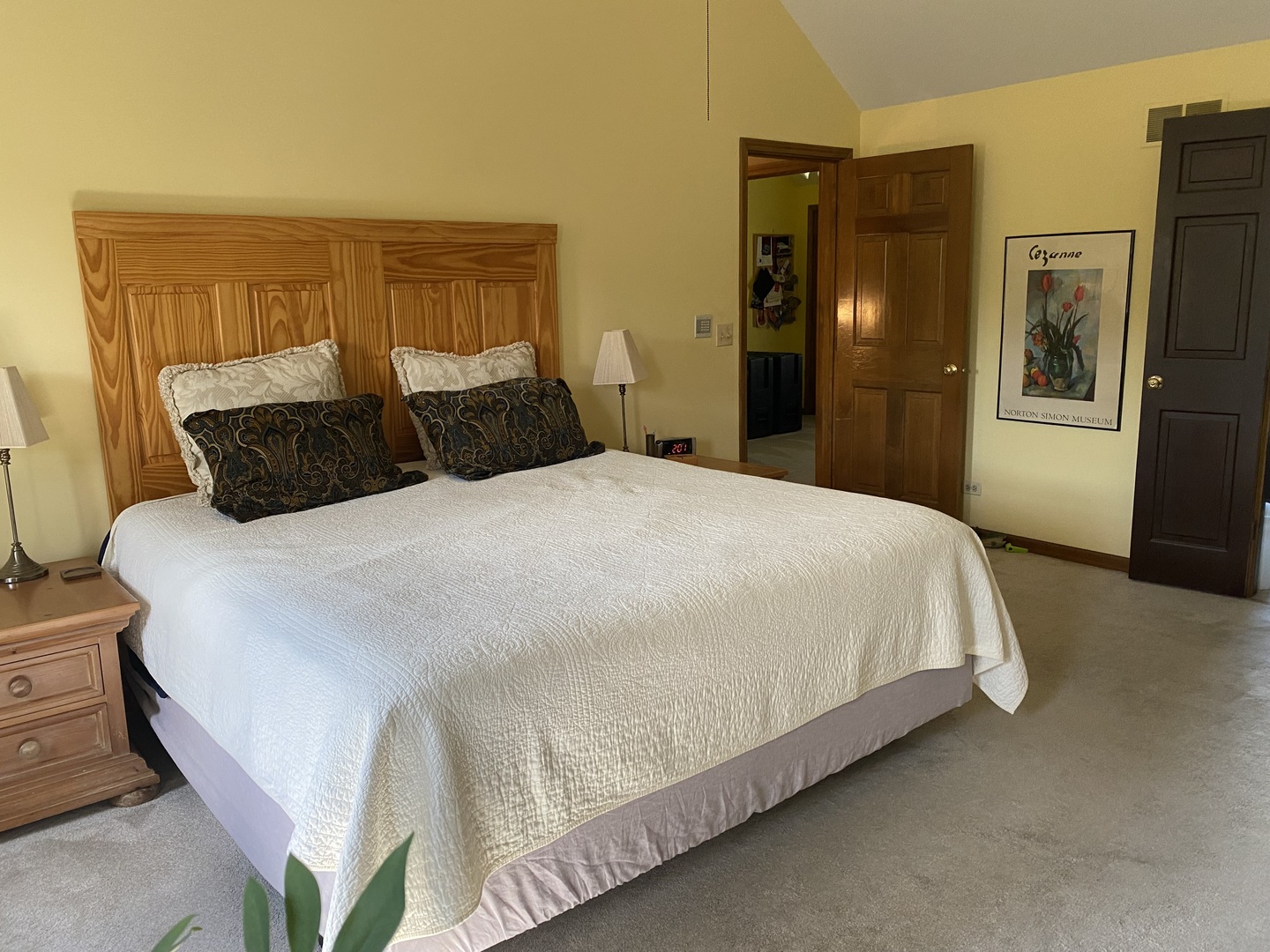 621 Young Avenue Batavia, IL 60510 - Photo 18 of 32 a large bed sitting in a bedroom next to a window