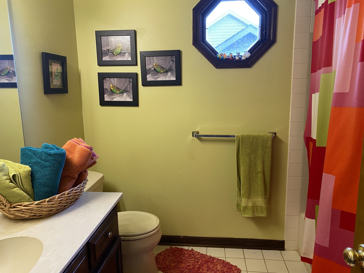 621 Young Avenue Batavia, IL 60510 - Photo 23 of 32 a bathroom with a toilet and a mirror