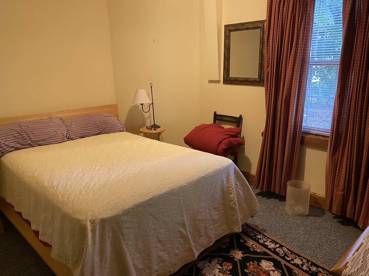 621 Young Avenue Batavia, IL 60510 - Photo 25 of 32 a bed sitting in a bedroom next to a window