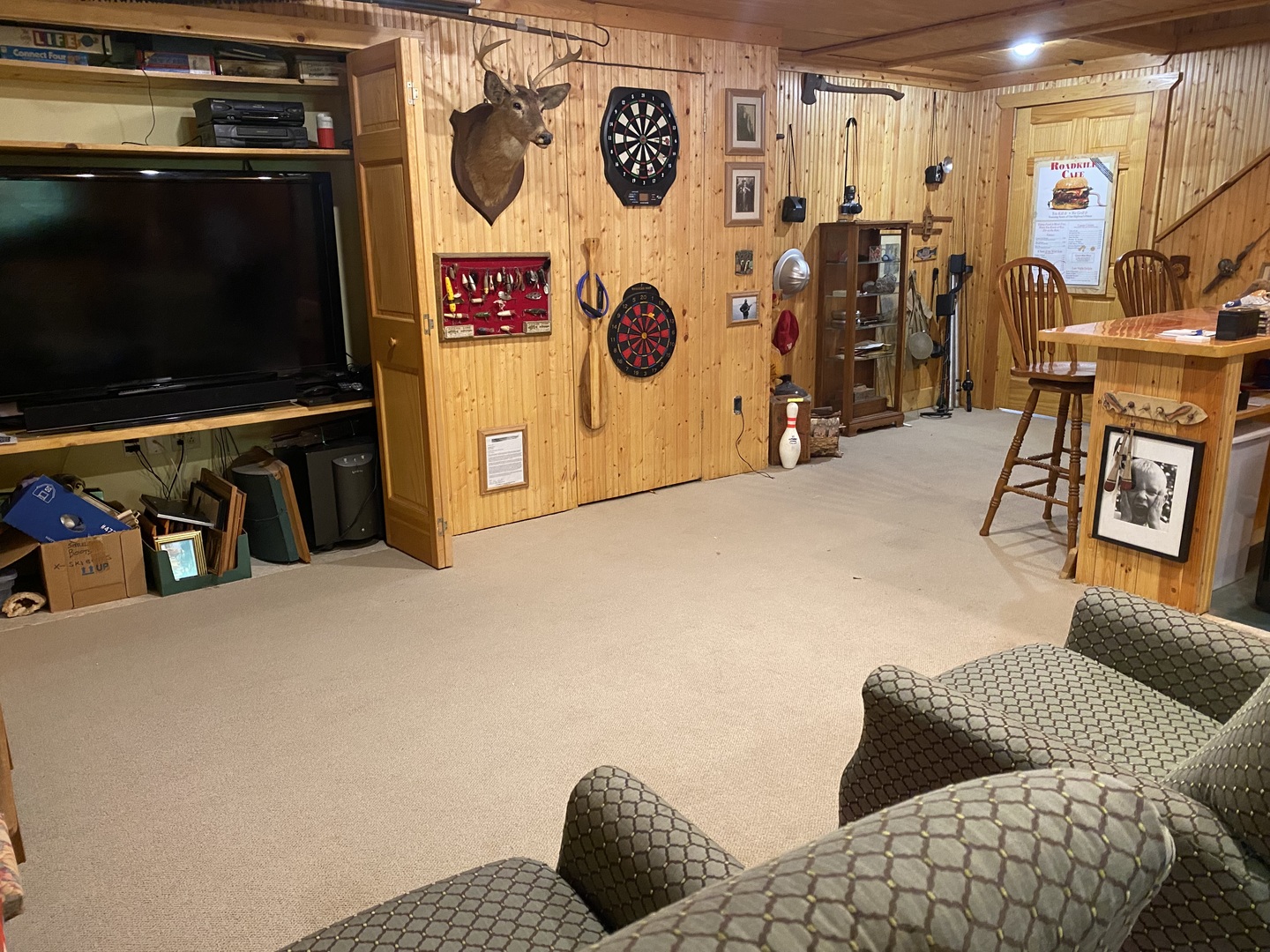 621 Young Avenue Batavia, IL 60510 - Photo 28 of 32 a view of a livingroom with furniture and storage