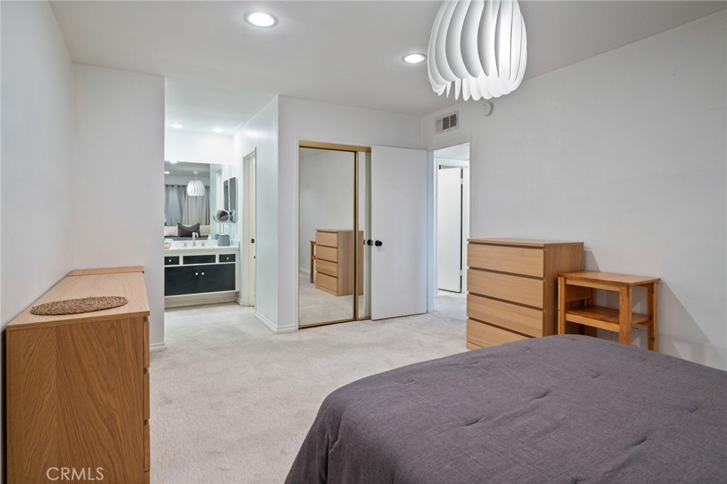 2345 Roscomare Road, Unit 302 Los Angeles, CA 90077 - Photo 13 of 37