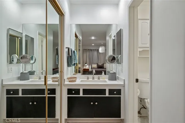 $790,000 | 2345 Roscomare Road, Unit 302, Los Angeles, CA 90077