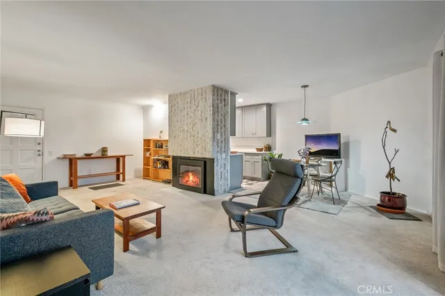 $790,000 | 2345 Roscomare Road, Unit 302, Los Angeles, CA 90077