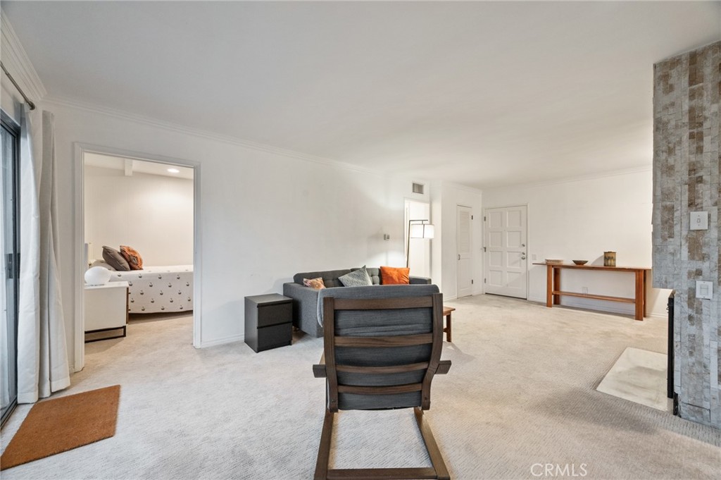 2345 Roscomare Road, Unit 302 Los Angeles, CA 90077 - Photo 19 of 37