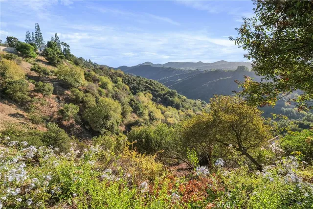 $790,000 | 2345 Roscomare Road, Unit 302, Los Angeles, CA 90077