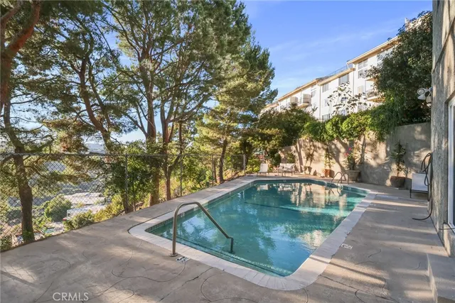 $790,000 | 2345 Roscomare Road, Unit 302, Los Angeles, CA 90077