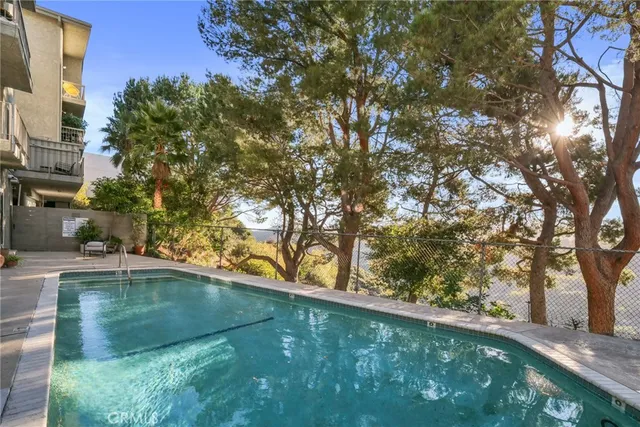 $790,000 | 2345 Roscomare Road, Unit 302, Los Angeles, CA 90077