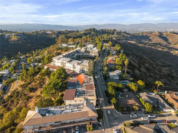 $749,000 | 2345 Roscomare Road, Unit 302, Los Angeles, CA 90077