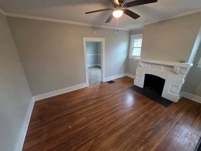 $1,895 | 933 Curdwood Boulevard, Nashville, TN 37216