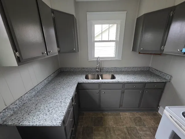 $1,895 | 933 Curdwood Boulevard, Nashville, TN 37216