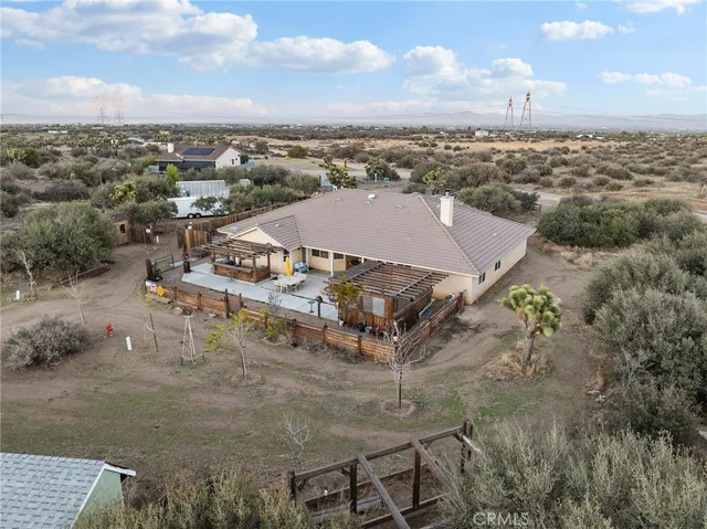 $627,500 | 8328 Chateau Road, Phelan, CA 92371