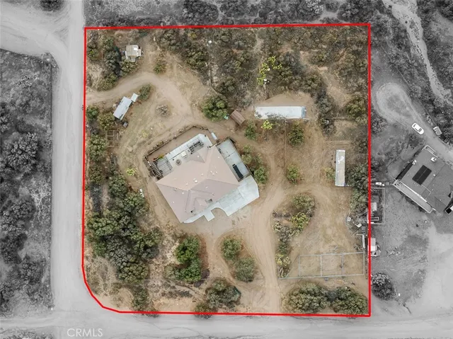 $627,500 | 8328 Chateau Road, Phelan, CA 92371