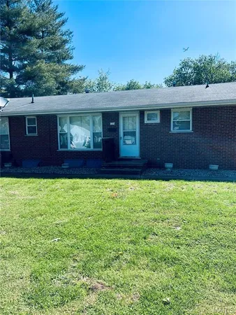 $875 | 125 North Williams Street, Unit A, Cottage Hills, IL 62018