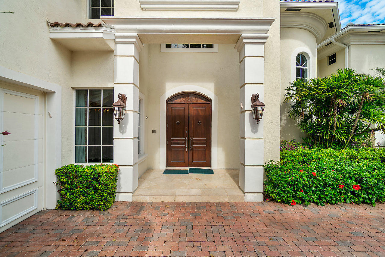 7758 Tennyson Court Boca Raton, FL 33433 - Photo 5 of 47 Entry