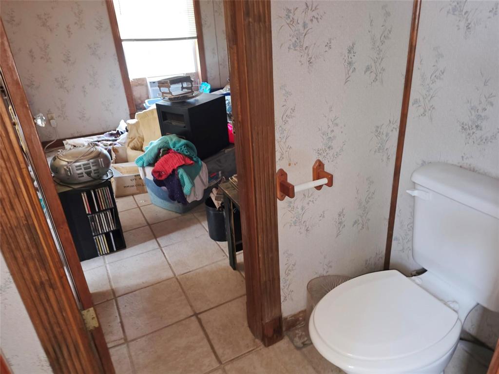 1917 County Road 1144 Point, TX 75472 - Photo 6 of 19
