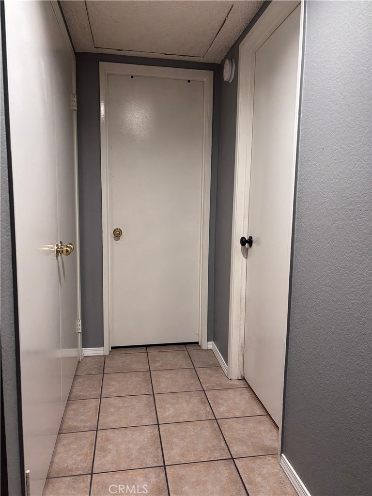 560 Coudures Way Perris, CA 92571 - Photo 7 of 35 a view of an empty room
