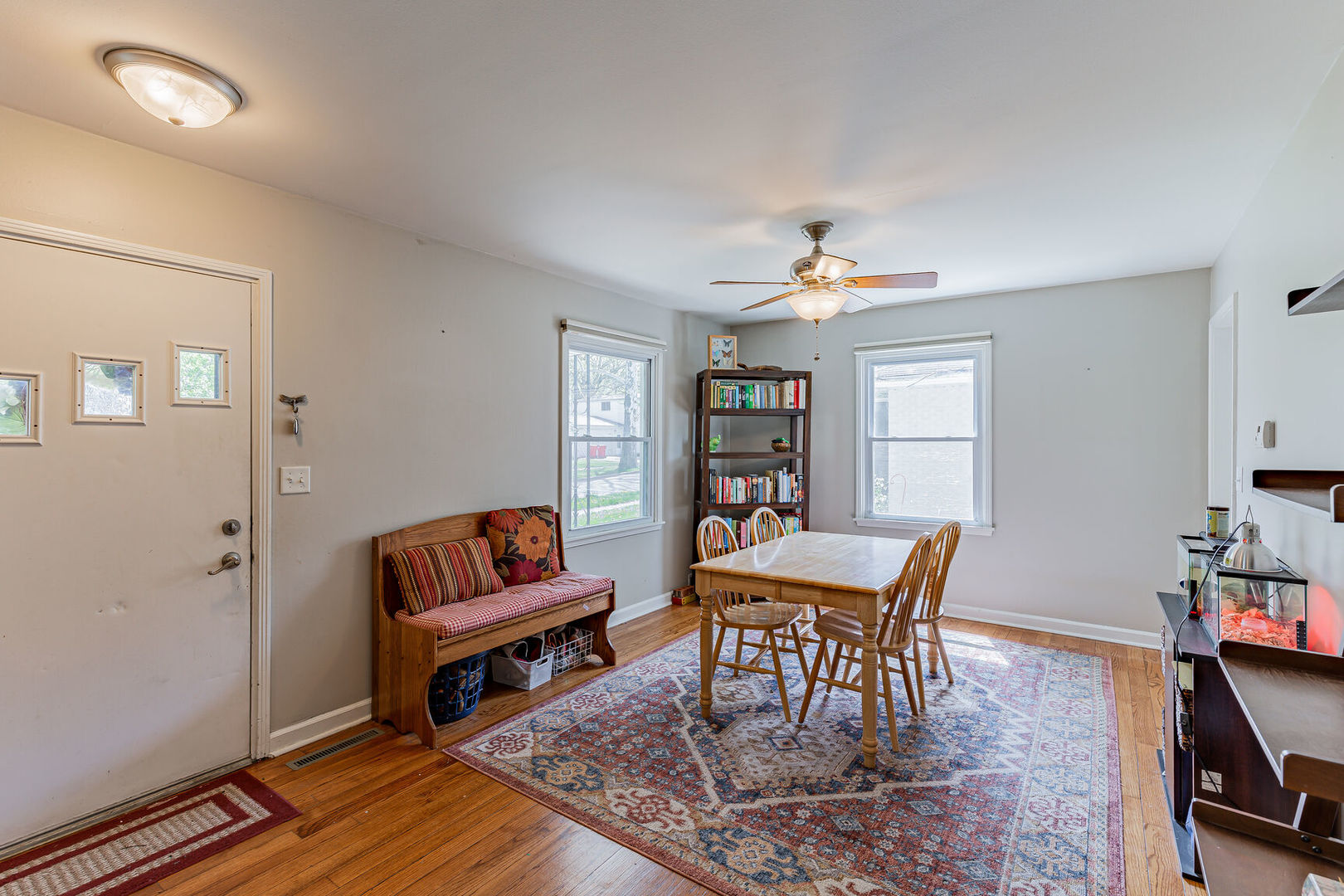 315 South Garfield Avenue Champaign, IL 61821 - Photo 8 of 28 a living room with furniture and a wooden floor