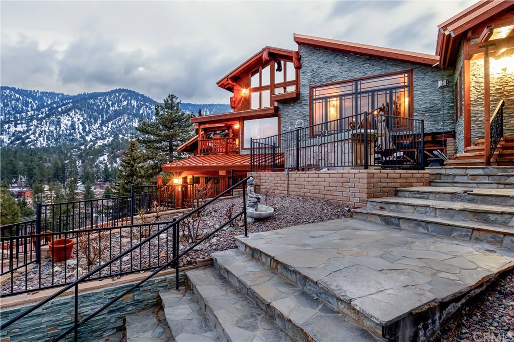 488 Highway 2 Wrightwood, CA 92397 - Photo 2 of 54 an outdoor view of the house