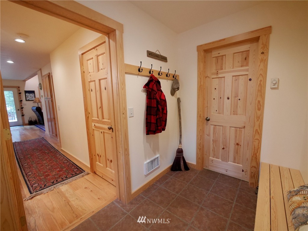 88 Homestead Road Winthrop, WA 98862 - Photo 6 of 25