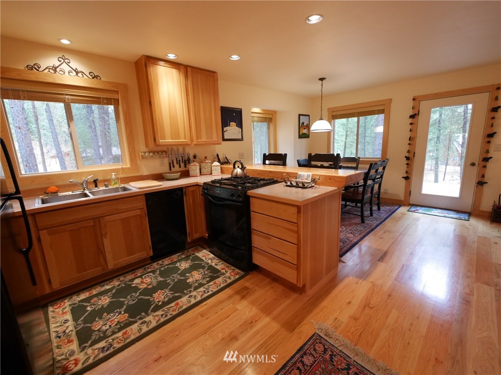88 Homestead Road Winthrop, WA 98862 - Photo 8 of 25