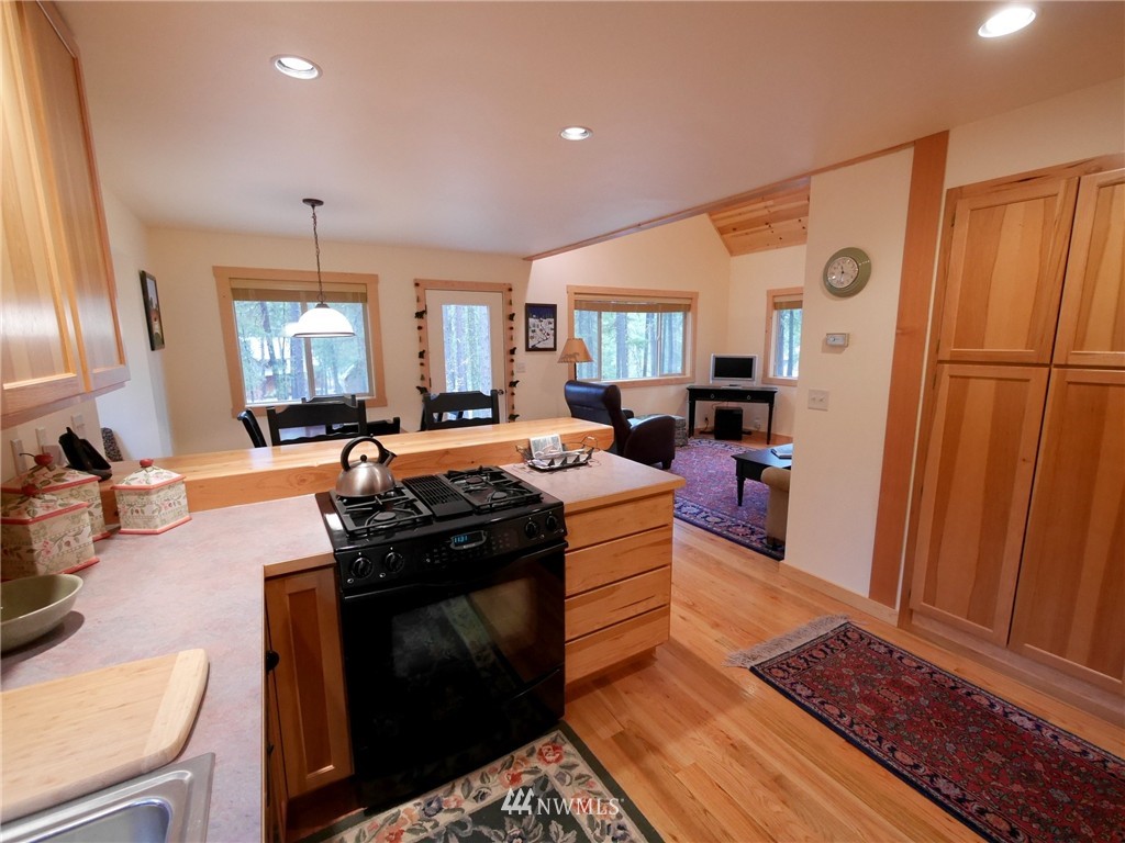 88 Homestead Road Winthrop, WA 98862 - Photo 9 of 25