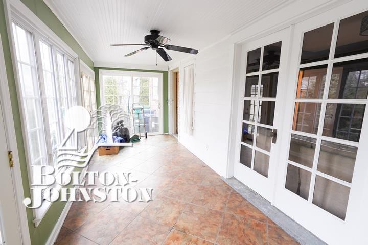 734 Barrington Road Grosse Pointe, MI 48230 - Photo 8 of 29 50063300-7.JPG