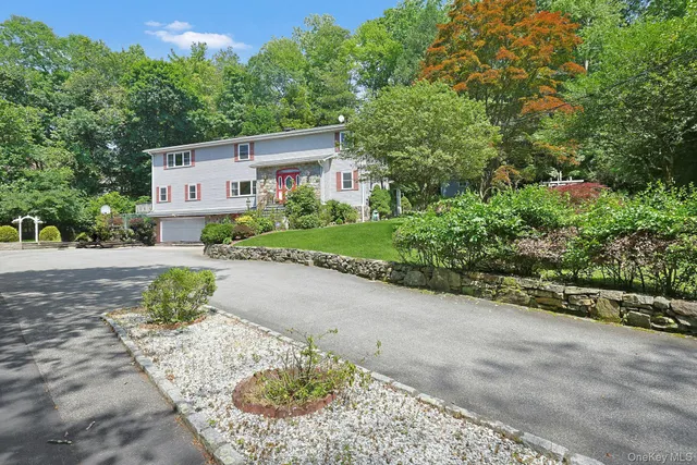 $1,149,000 | 49 Nanny Hagen Road, Thornwood, NY 10594