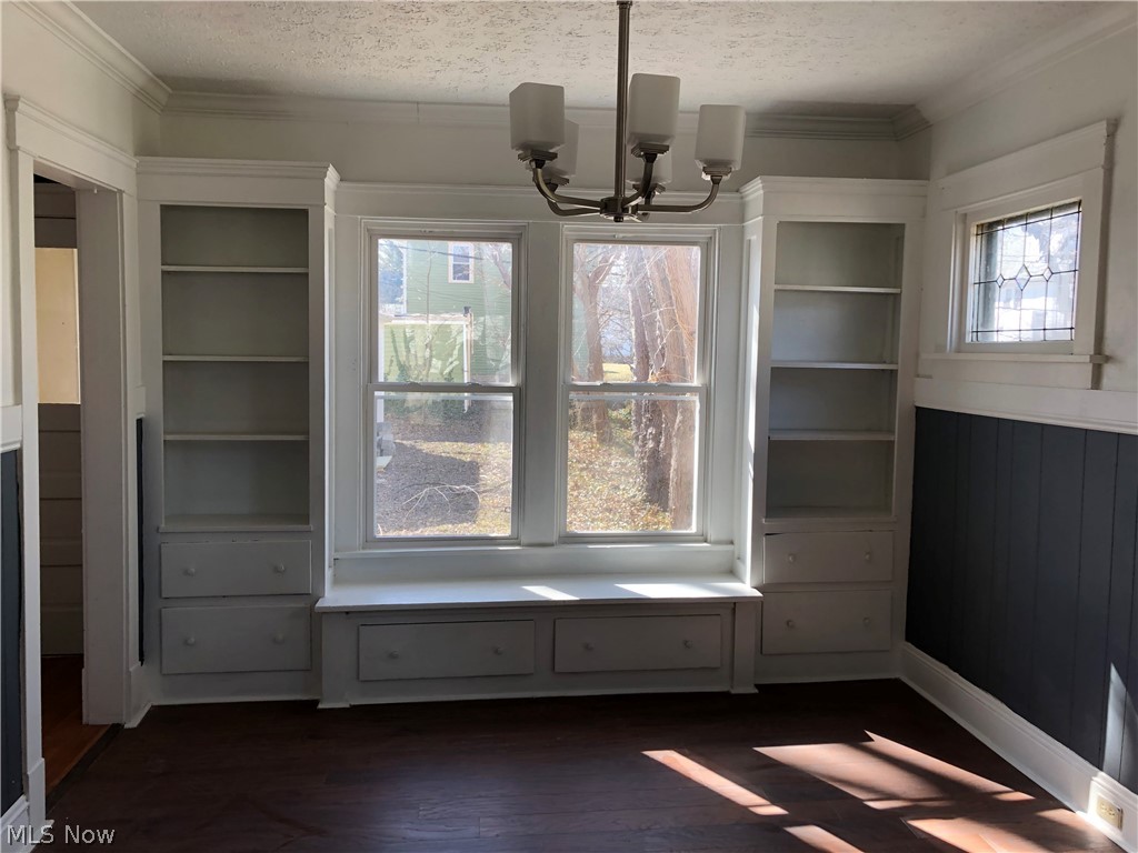 3270 Altamont Road Cleveland, OH 44118 - Photo 5 of 34