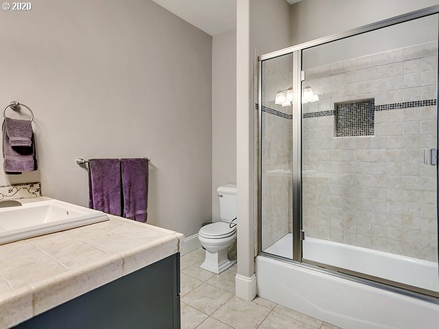 24655 Northeast Graham Road, Unit 1 Aurora, OR 97002 - Photo 13 of 30
