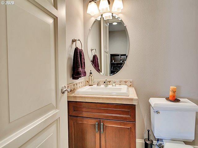 24655 Northeast Graham Road, Unit 1 Aurora, OR 97002 - Photo 14 of 30