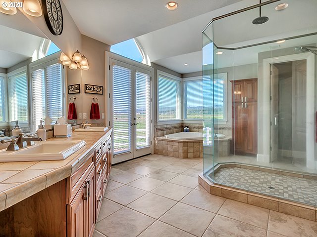24655 Northeast Graham Road, Unit 1 Aurora, OR 97002 - Photo 20 of 30