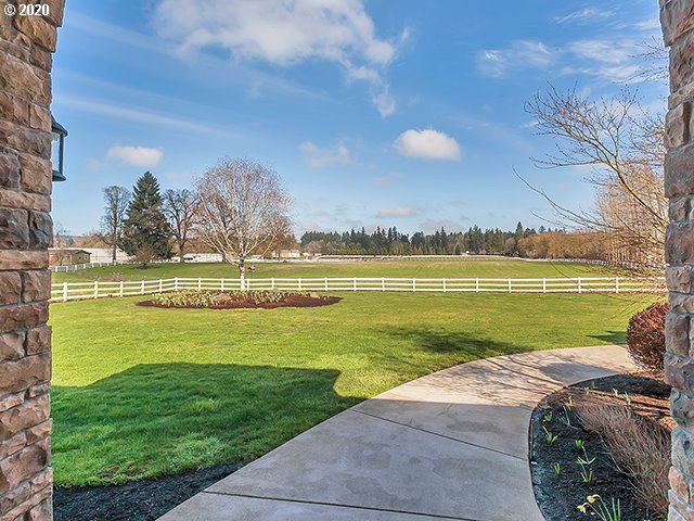 24655 Northeast Graham Road, Unit 1 Aurora, OR 97002 - Photo 3 of 30